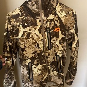 Firstlite Woman’s Sawtooth Jacket.